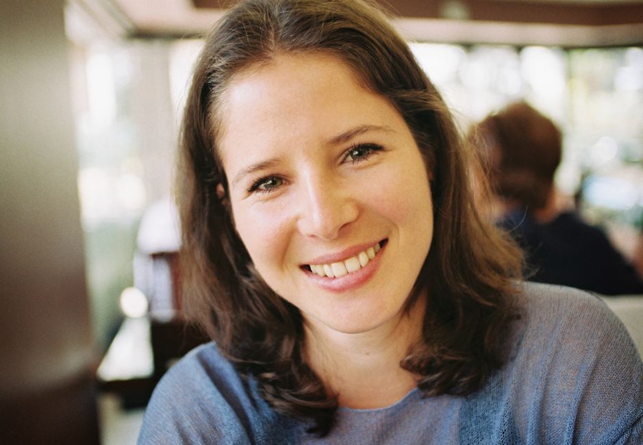 Porträt von Lehrkraft Laura Schneider für Programmierkurse